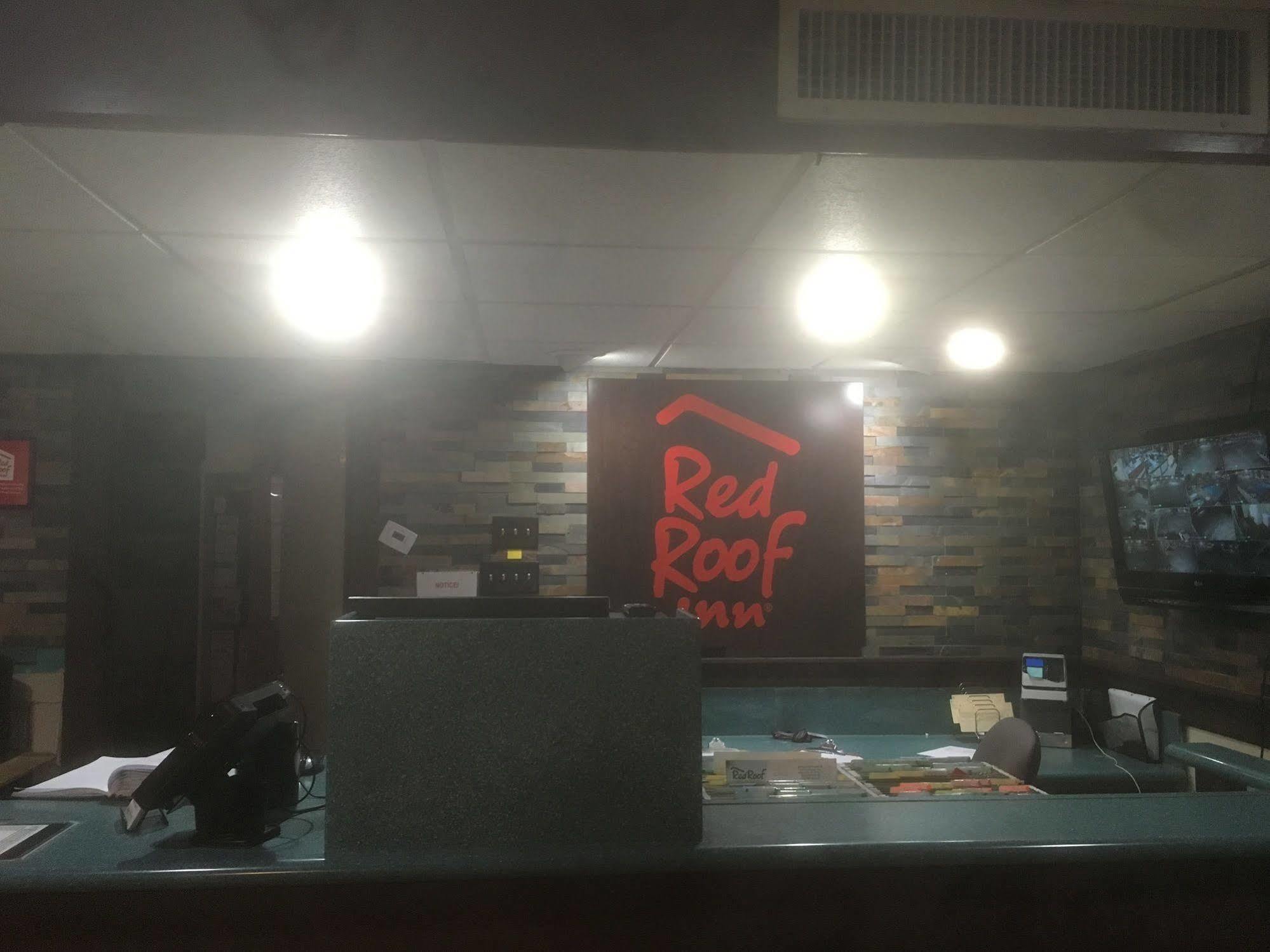 Red Roof Inn Морган Сити Екстериор снимка